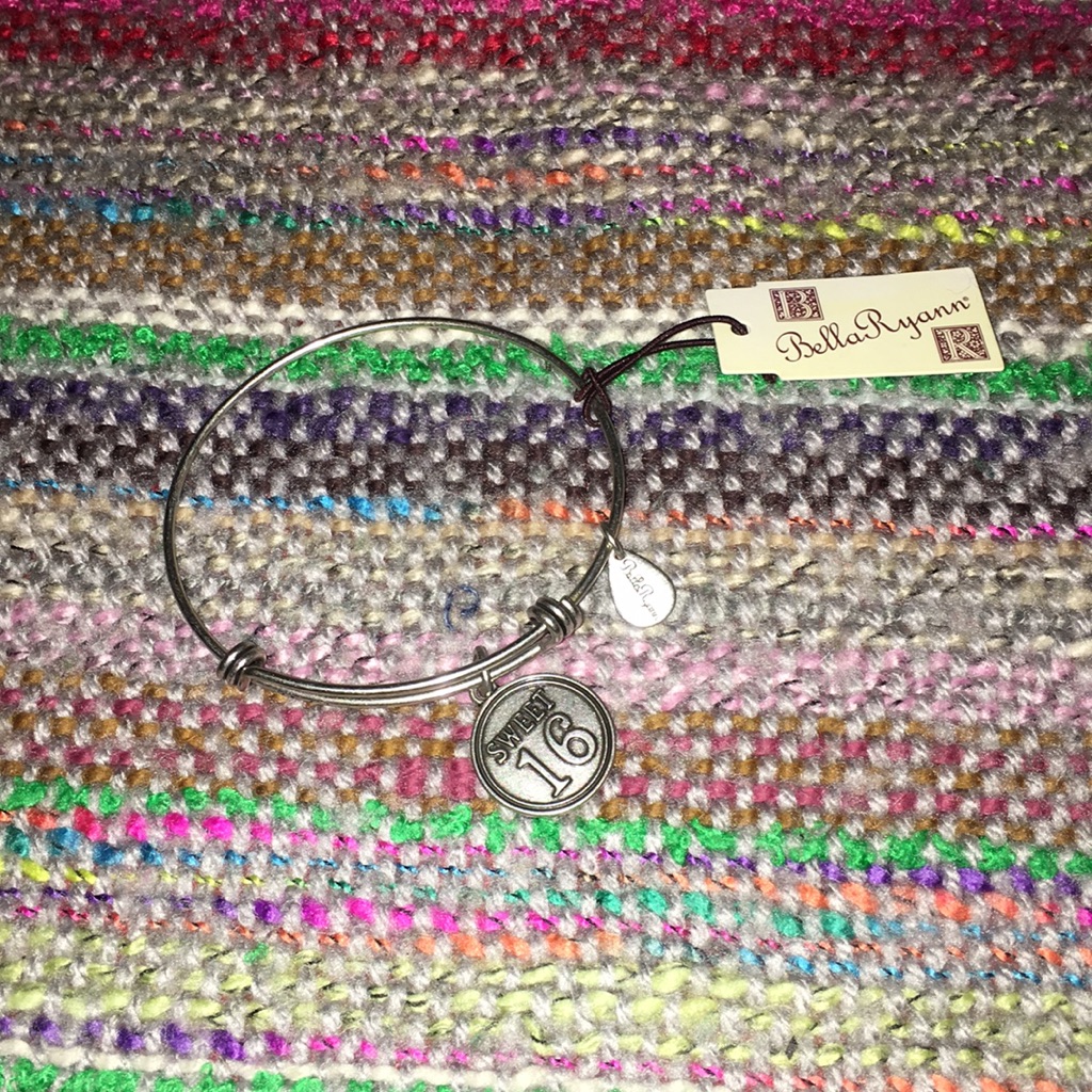 Bella Ryaan Sweet 16 Bangle
